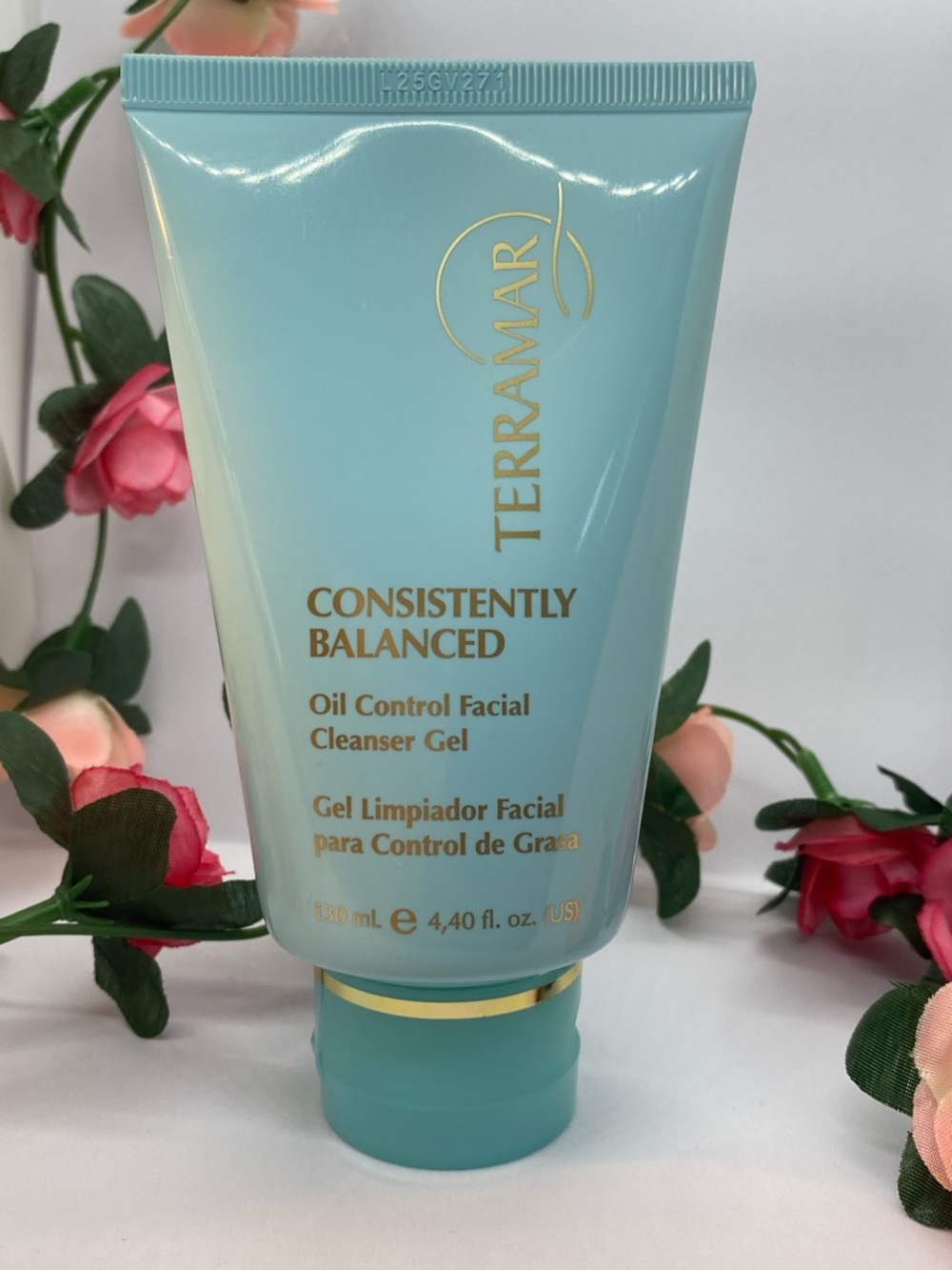 Terramar Consistently Balanced Oil Control Facial Cleanser Gel - Aqua